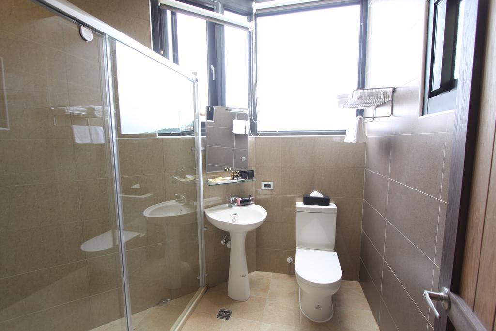 皇裔民宿 - 歐式小屋 Hualien Extérieur photo
